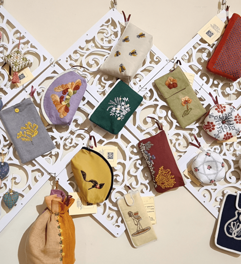 Manufatti delle allieve di Reggio Ricama